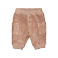 Pantaloni cargo neonato in velluto a coste marrone con tasche laterali e bottoncini in legno