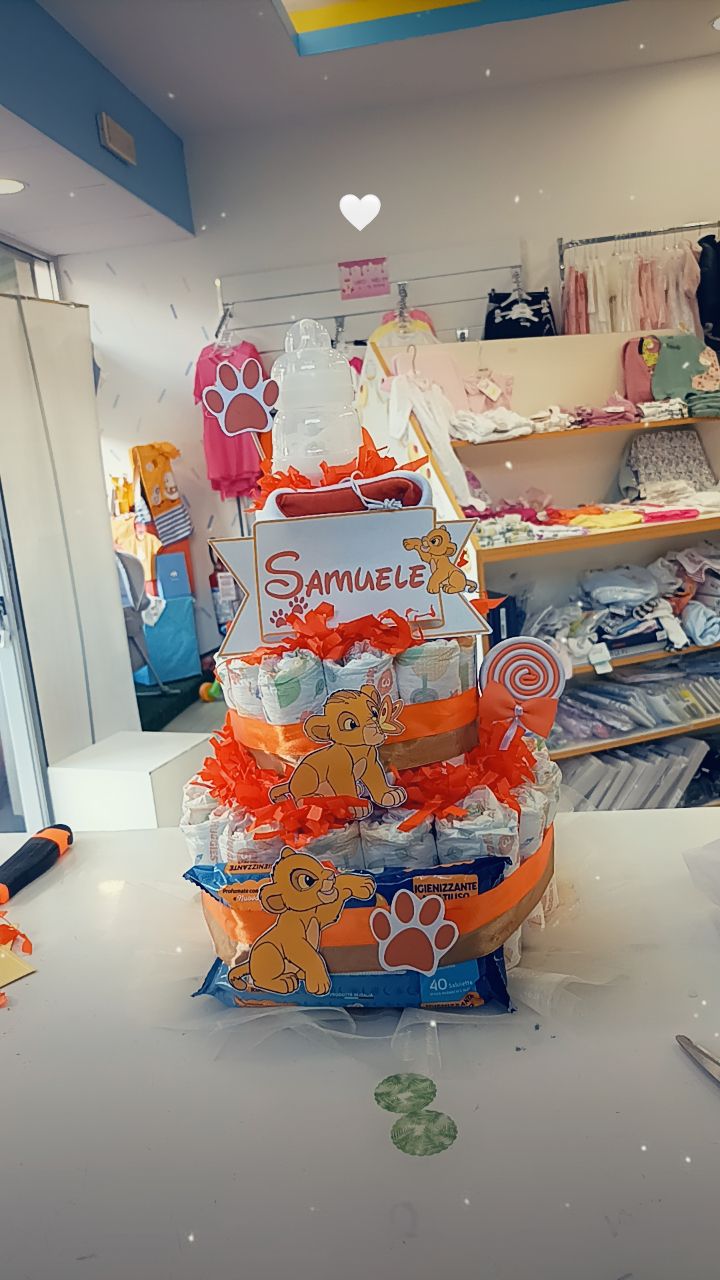 Torta di pannolini scenografica