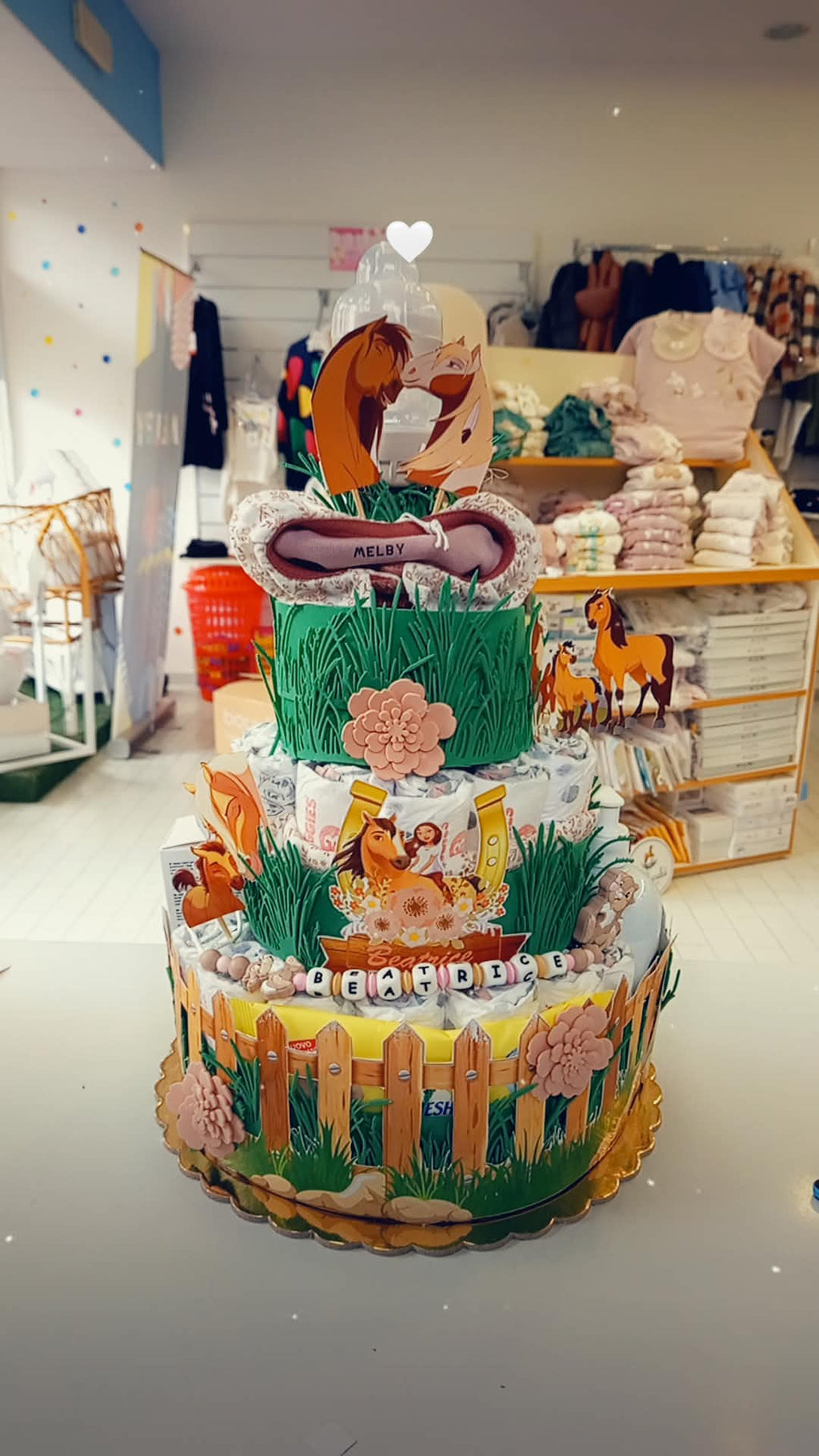 Torta di pannolini scenografica