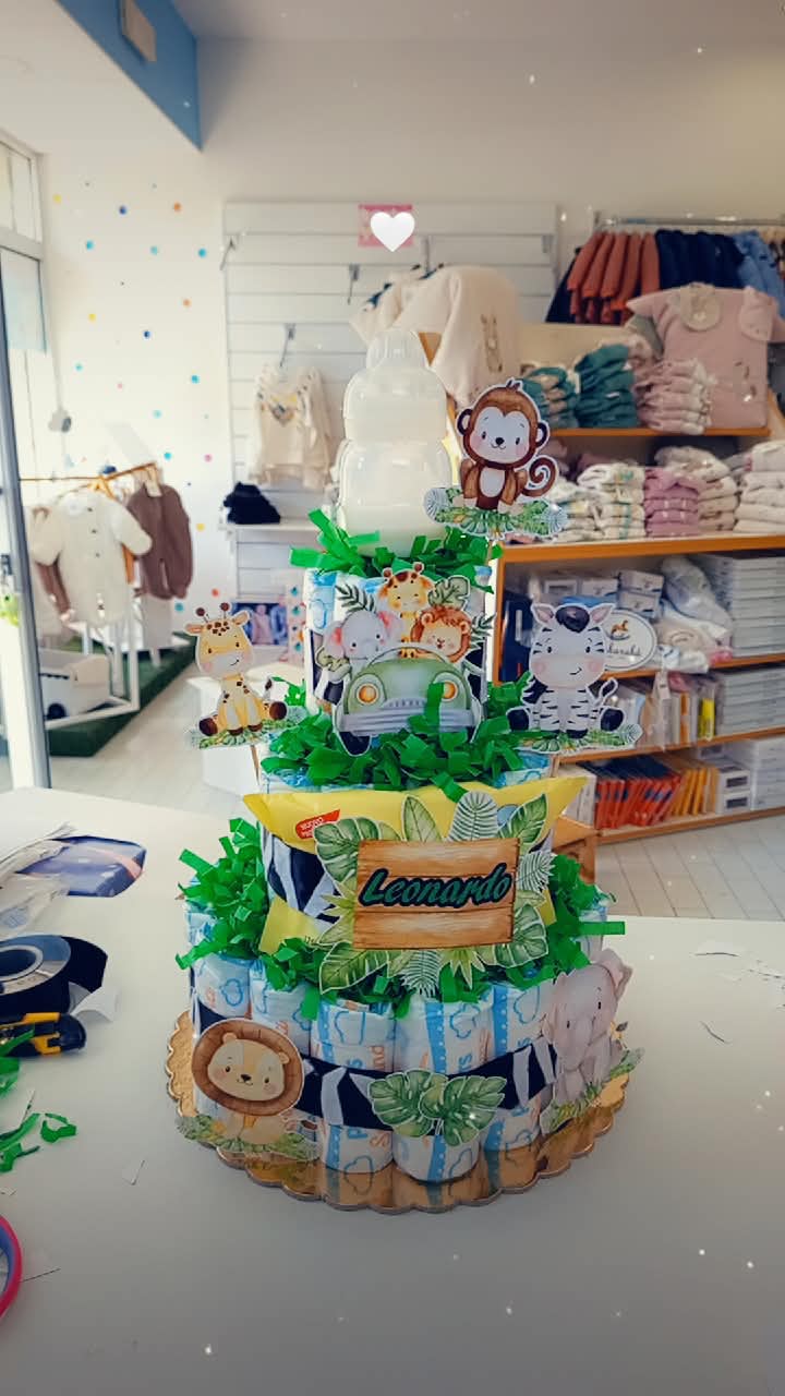 Torta di pannolini scenografica