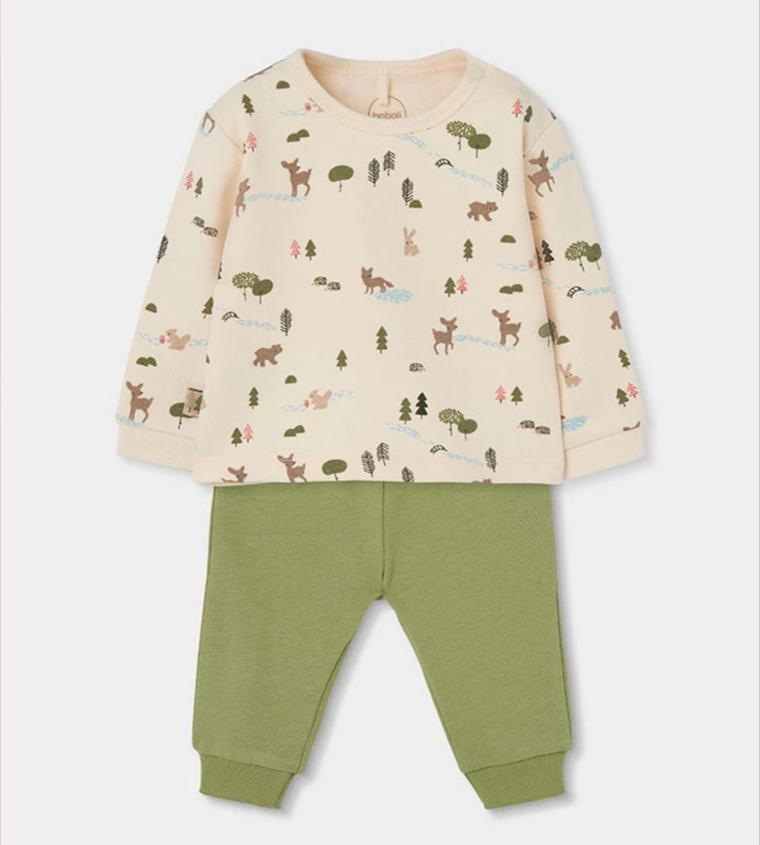 Completo bimbo con maglia panna fantasia bosco e pantaloni verde oliva, vista frontale