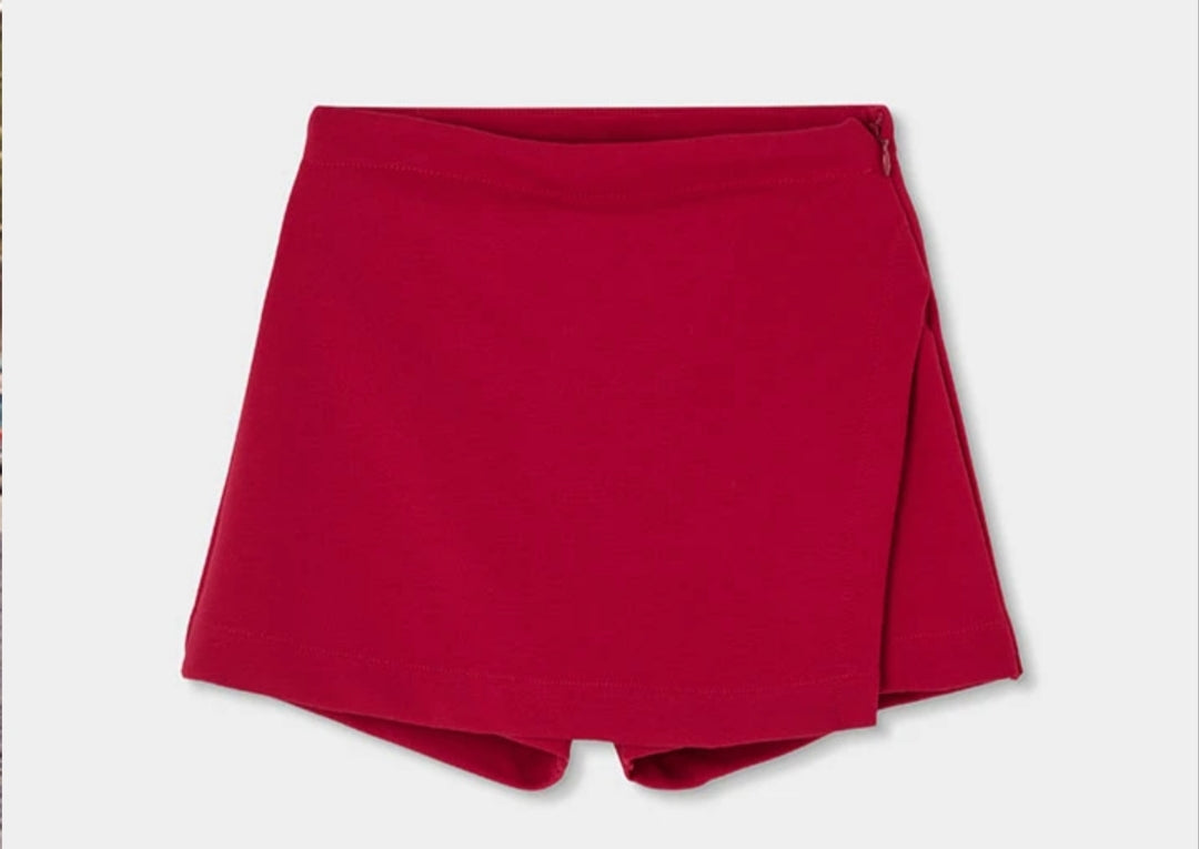 Completo ragazza a righe con cuori e shorts rossi
